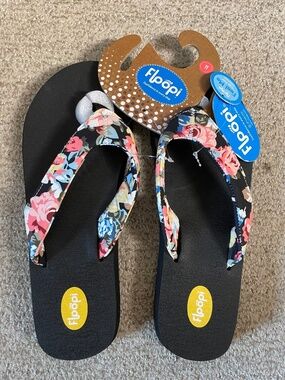 Floopi Sandals Floral Sz. 11 NWT